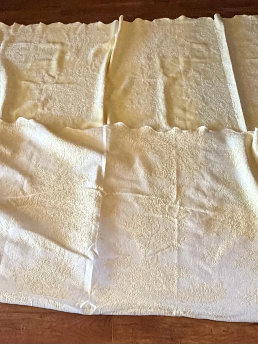 Portuguese Cotton Queen Matelasse Coverlet Yellow Floral Scalloped Bedspread